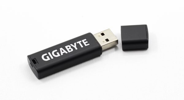 CL222: Classic Linear Aluminum USB Drive - Image 6