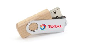 SW503: Wooden Swivel USB Drive