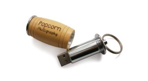 WD607: Barrel-Shaped Wooden USB Drive